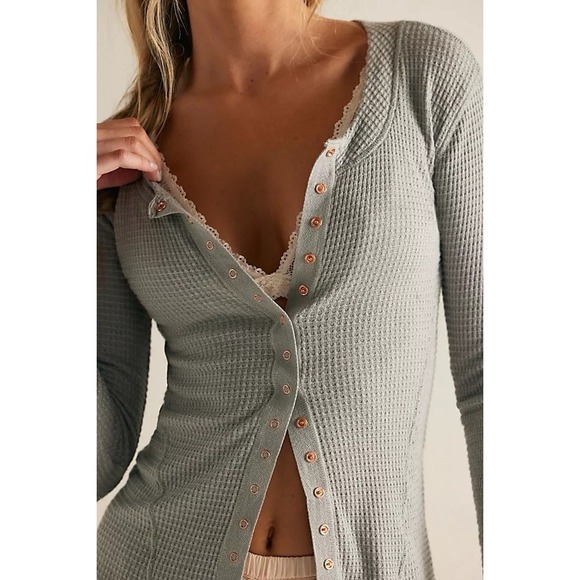 Free People Sweaters - Free People Going Places Waffle Knit Snap Front Cardigan Top Womens Med Olive
